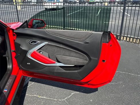 Used 2022 Chevrolet Camaro ZL1 image 15