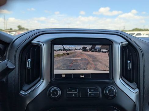 Used 2021 Chevrolet Silverado 1500 LT Trail Boss w/ Convenience Package II AWD/4WD image 7