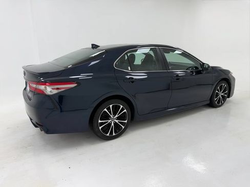 Used 2019 Toyota Camry SE FWD image 41