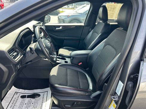 Used 2023 Ford Escape ST-Line w/ Tech Pack #1 FWD image 11