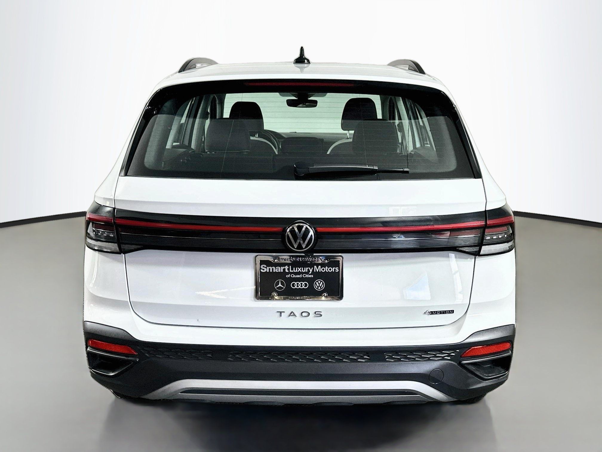 Used 2025 Volkswagen Taos S AWD/4WD image 6
