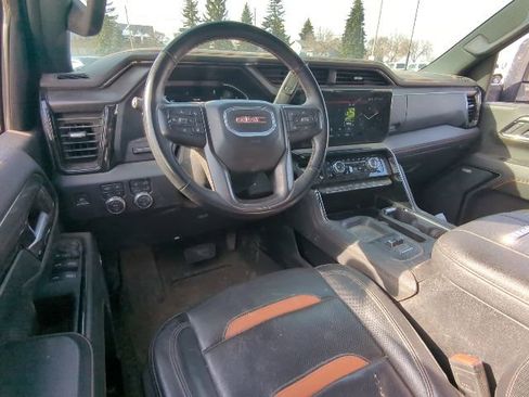 Used 2024 GMC Sierra 2500 AT4 w/ AT4 Premium Plus Package image 5
