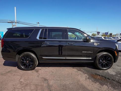 Used 2026 GMC Yukon XL Denali w/ Sun & Power Step Package AWD/4WD image 53