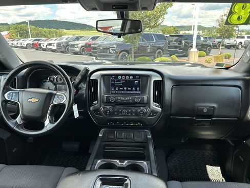 Used 2018 Chevrolet Silverado 1500 LT w/ All Star Edition AWD/4WD image 18