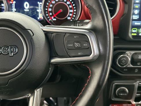 Used 2022 Jeep Wrangler Unlimited Rubicon AWD/4WD image 9