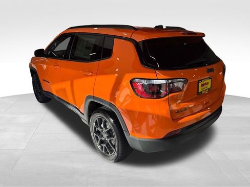 New 2026 Jeep Compass Latitude AWD/4WD image 5