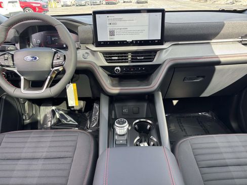 New 2026 Ford Explorer ST-Line w/ ST-Line Street Pack AWD/4WD image 30