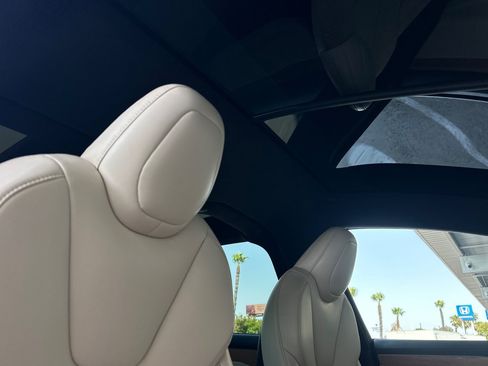 Used 2021 Tesla Model X Long Range AWD/4WD image 16