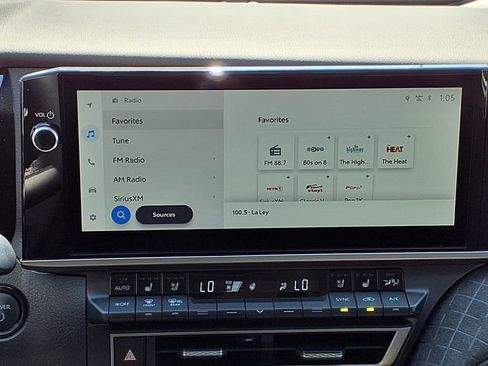 Used 2025 Toyota Camry XLE w/ Premium Plus Package image 13