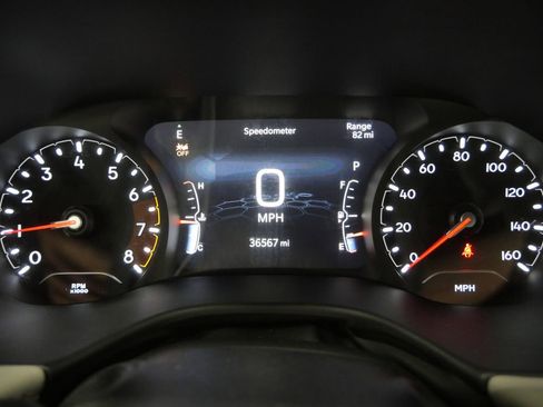 Used 2025 Jeep Compass Limited image 14