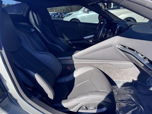 Used 2022 Chevrolet Corvette Stingray image 24