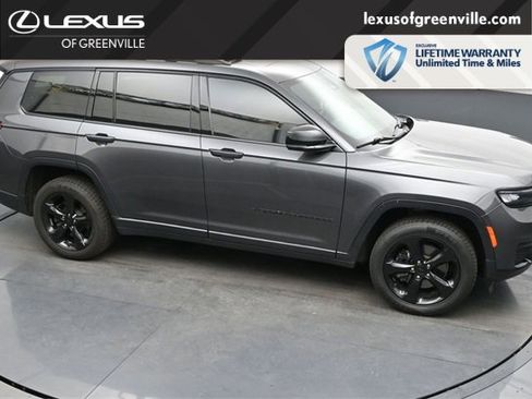 Used 2022 Jeep Grand Cherokee L Laredo image 19
