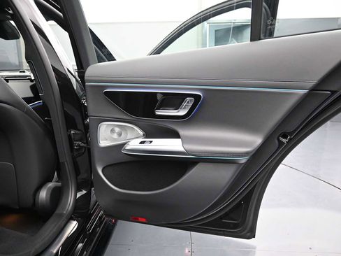 Used 2025 Mercedes-Benz E 53 AMG e 4MATIC Sedan image 16