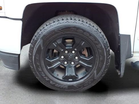 Used 2019 Chevrolet Silverado 1500 LT w/ All Star Edition AWD/4WD image 10