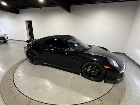 Used 2017 Porsche 911 Carrera image 31