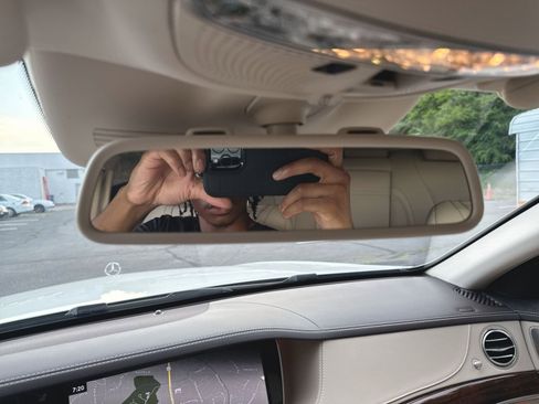Used 2016 Mercedes-Benz S 550 4MATIC Sedan image 15