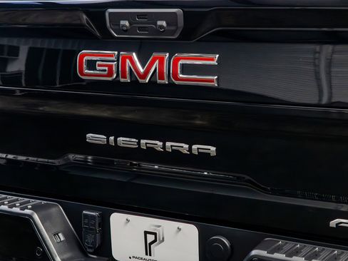 Used 2025 GMC Sierra 2500 AT4 w/ AT4 Premium Plus Package image 20