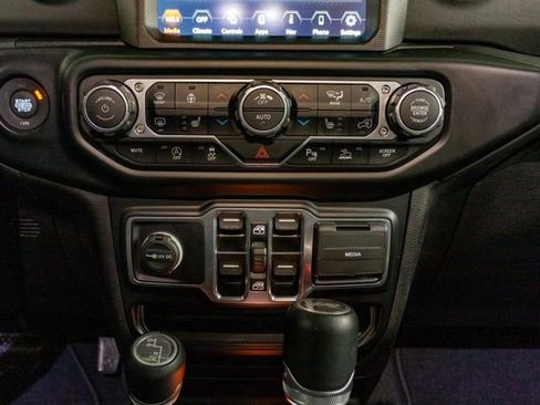 Certified 2022 Jeep Wrangler Unlimited Sahara image 16