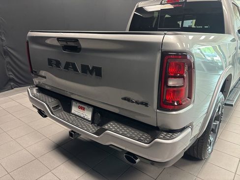 Used 2025 RAM 1500 Big Horn AWD/4WD image 4