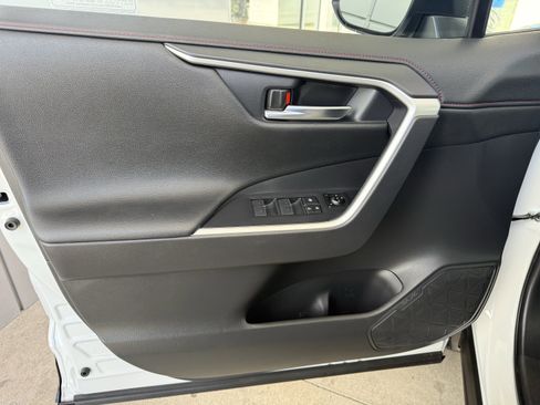 Certified 2025 Toyota RAV4 XSE image 4