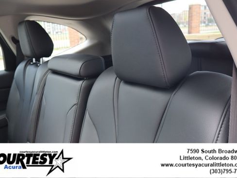 Used 2025 Acura MDX SH-AWD image 26