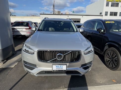Used 2018 Volvo XC90 T6 Momentum w/ Convenience Package image 2