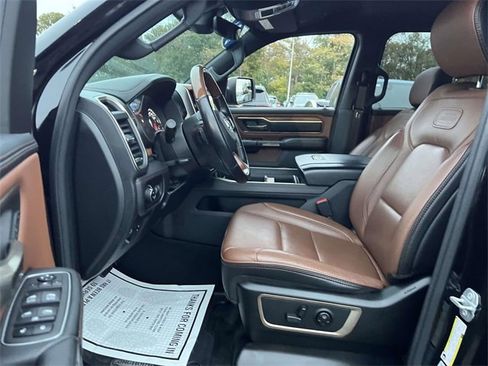 Used 2022 RAM 1500 Limited image 11