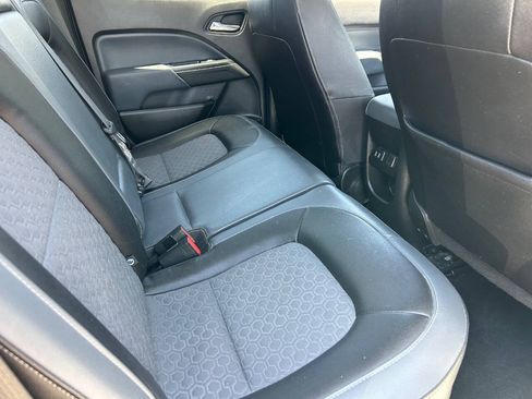 Used 2018 Chevrolet Colorado Z71 RWD image 14