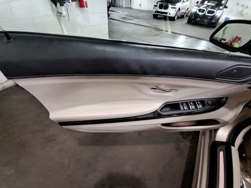 Used 2013 BMW 640i Convertible RWD image 28