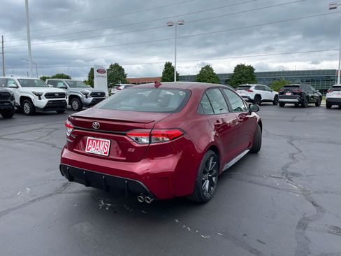 Certified 2025 Toyota Corolla SE image 8