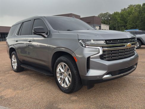 Used 2021 Chevrolet Tahoe Premier w/ Premium Package RWD image 1
