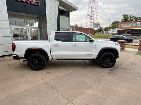 New 2026 GMC Canyon Elevation w/ Convenience Package image 7