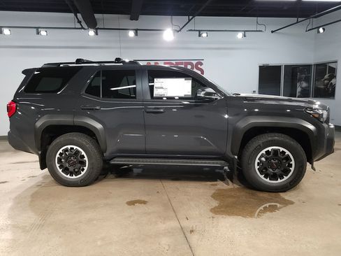 New 2026 Toyota 4Runner TRD Off-Road Premium image 8