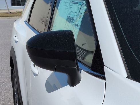 New 2026 Nissan Pathfinder S image 13