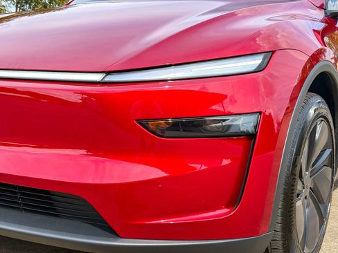 Used 2026 Tesla Model Y Long Range AWD/4WD image 6