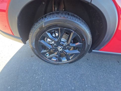 Certified 2025 Honda HR-V Sport image 12