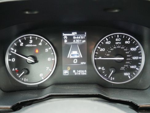 Used 2024 Subaru Outback Premium AWD/4WD image 26