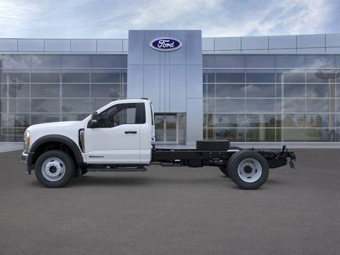 New 2026 Ford F550 4x4 Regular Cab Super Duty w/ XL Chrome Package image 32