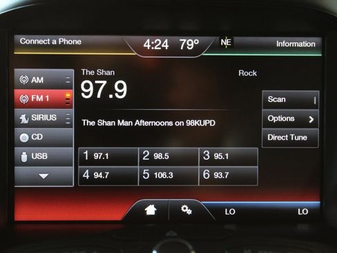 Used 2015 Ford Escape SE w/ SE Chrome Package image 17