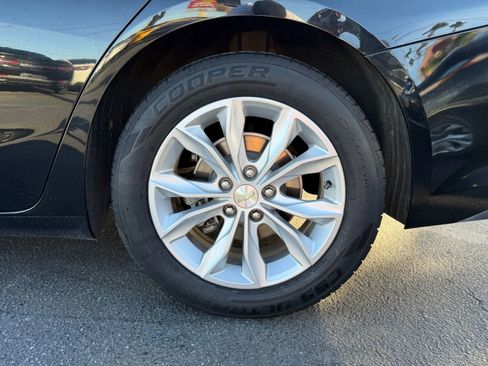 Used 2019 Chevrolet Malibu LT image 4