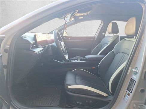 Used 2025 Kia K5 GT-Line w/ GT-Line Premium Package image 10