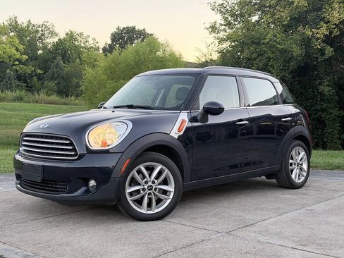 Used 2014 MINI Cooper Countryman FWD image 2