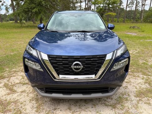 Used 2023 Nissan Rogue SV FWD image 8