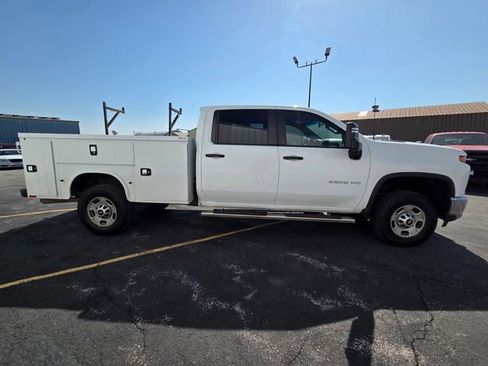 Used 2023 Chevrolet Silverado 2500 W/T w/ WT Convenience Package AWD/4WD image 2