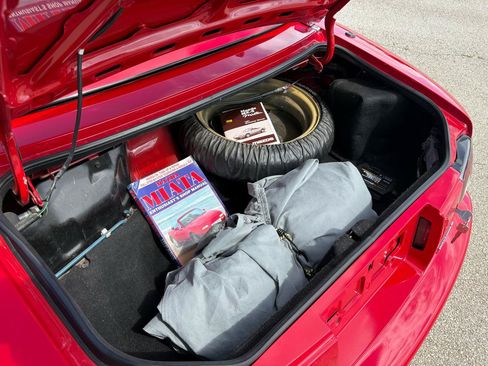 Used 1991 MAZDA MX-5 Miata RWD image 51