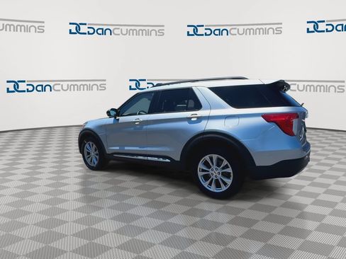 Used 2024 Ford Explorer XLT w/ Equipment Group 202A AWD/4WD image 6