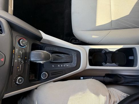Used 2018 Ford Focus SE image 27