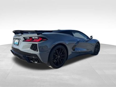 Used 2025 Chevrolet Corvette Stingray Premium Conv w/ Z51 Performance Package image 5