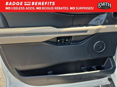 Used 2022 Ford Expedition XLT RWD image 18