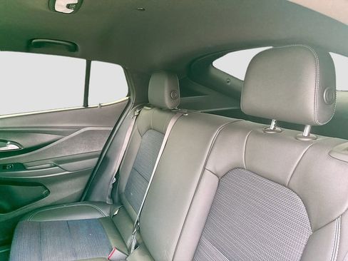 Used 2025 Buick Envista Preferred w/ Convenience II Package FWD image 20